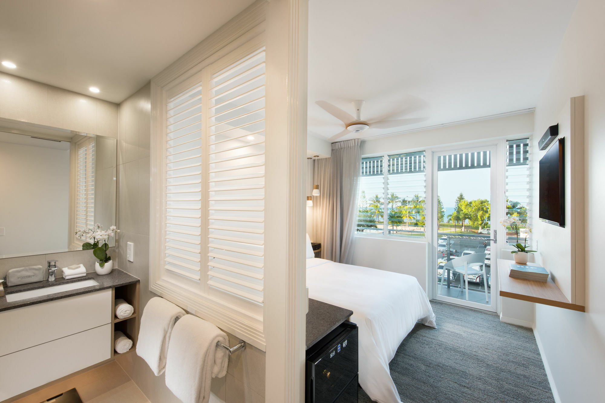 Heart Hotel And Gallery Whitsundays Airlie Beach Zewnętrze zdjęcie