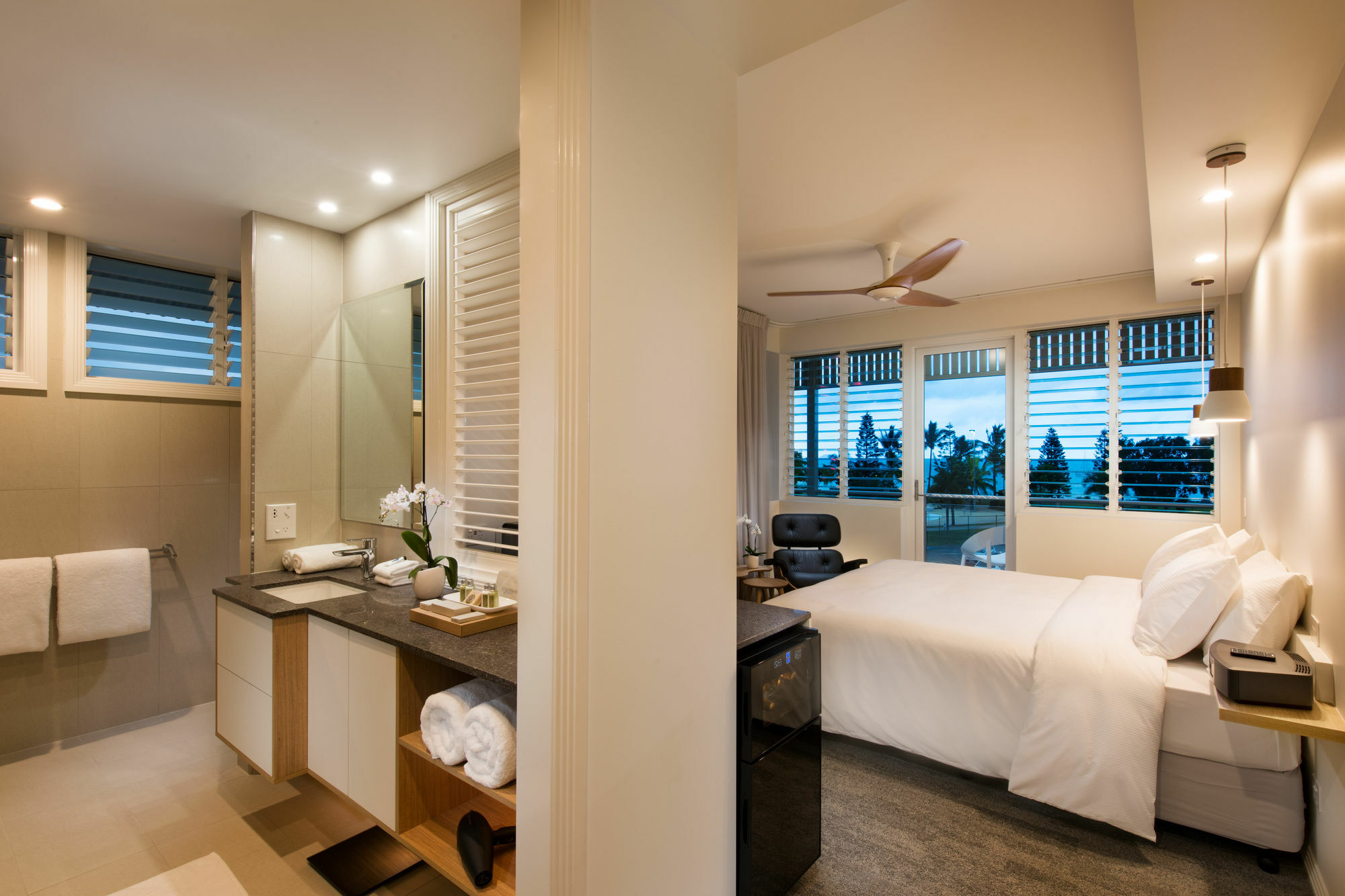 Heart Hotel And Gallery Whitsundays Airlie Beach Zewnętrze zdjęcie